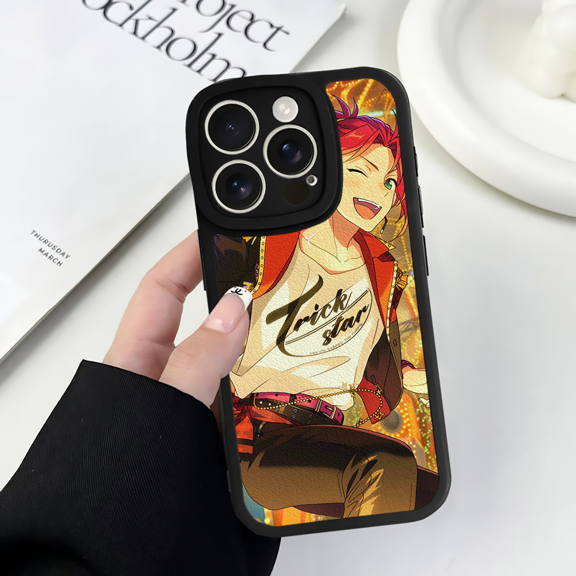 （画像用） あんさんぶるスターズ! Ensemble Stars 【iPhone 16シリーズ対応】シリコンスマホケース（レザー調） 材質：シリコン
